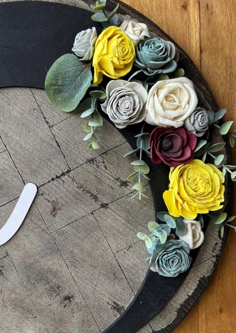 Round Wood Door Hanger with Flowers, Modern Farmhouse Front Door Sign