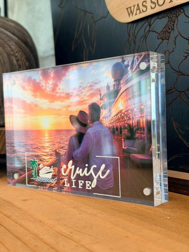 Cruise Life Acrylic Photo Frame: Vacation Memory Display