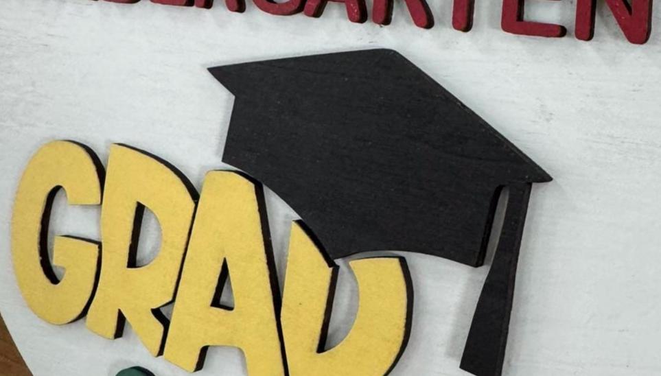 Personalized Graduation Sign, Kindergarten Photo Prop (SVG)